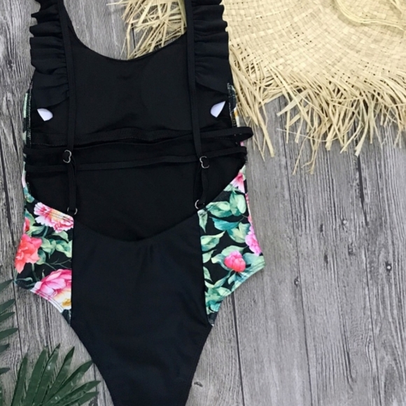 SALE !!!! Swimsuit One Piece - Picture 3 of 5